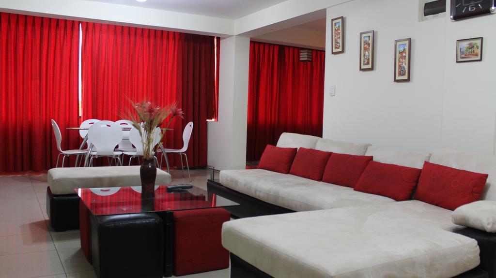 Taytaypa Rooms & Apartments Lima Airport Esterno foto