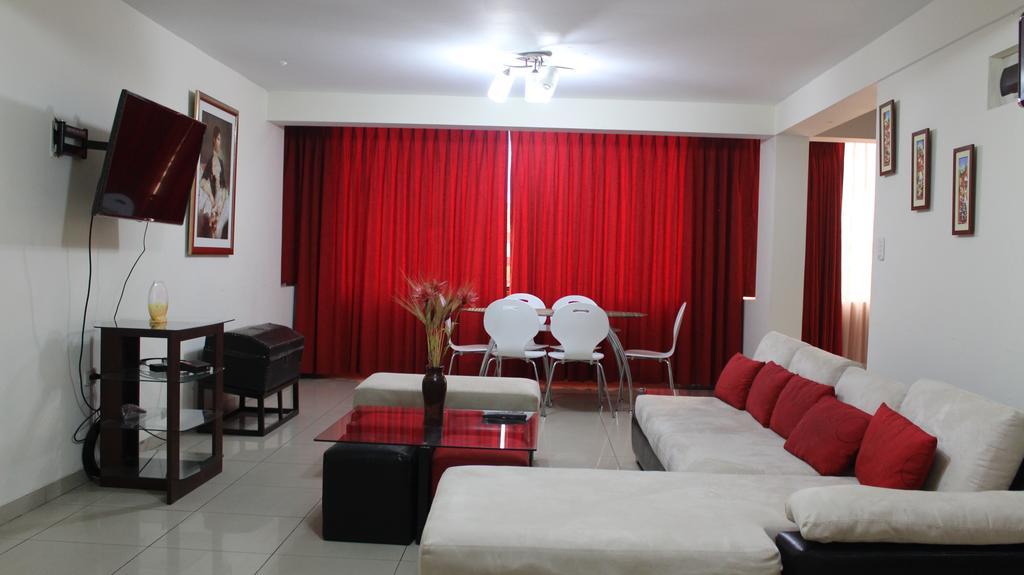 Taytaypa Rooms & Apartments Lima Airport Esterno foto