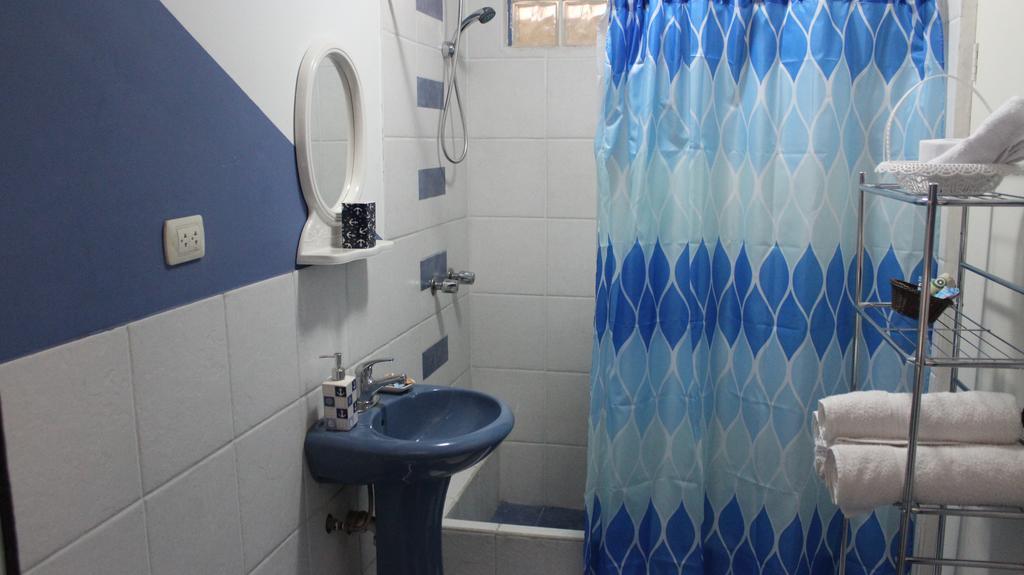 Taytaypa Rooms & Apartments Lima Airport Esterno foto